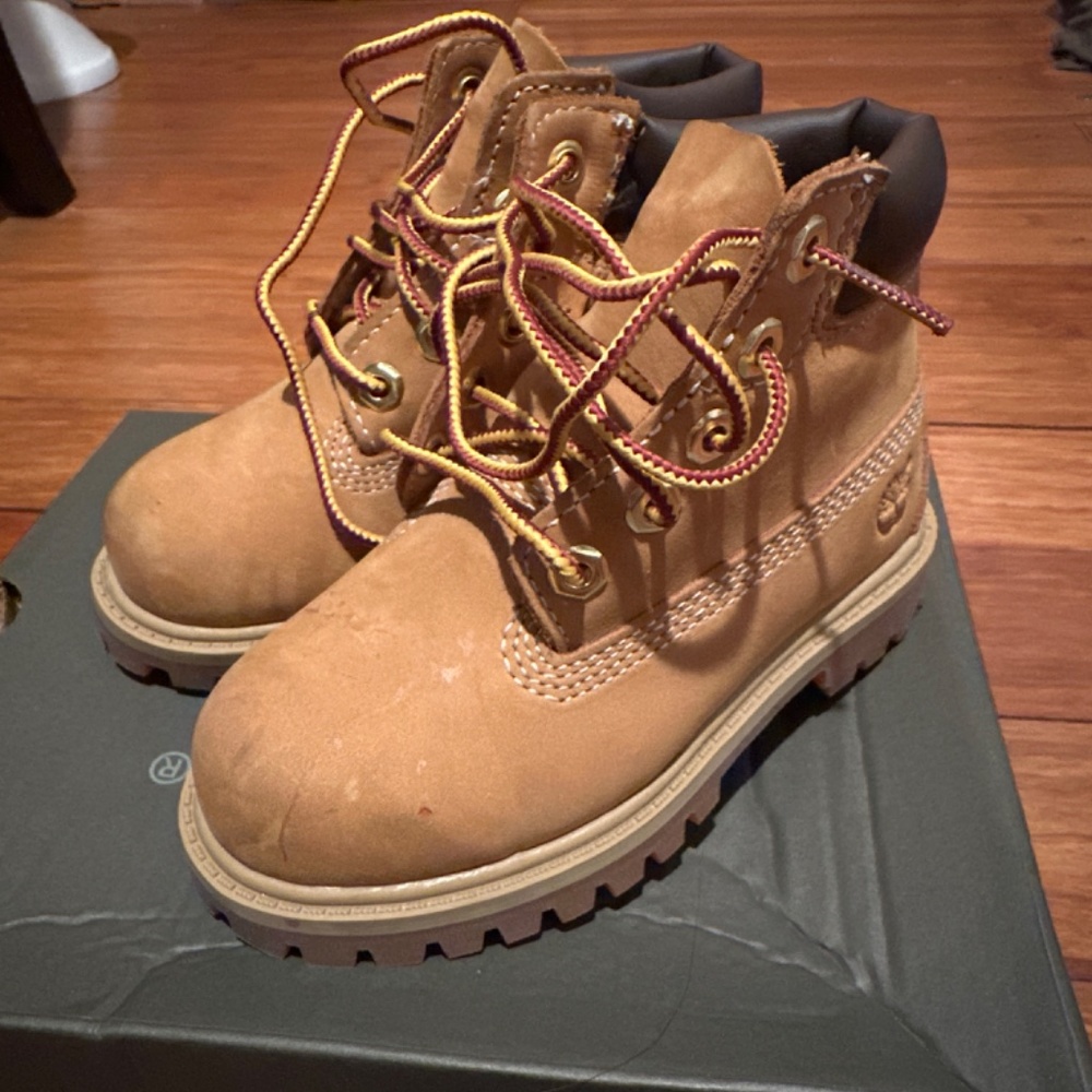 Timberlands - Picture 4 of 4